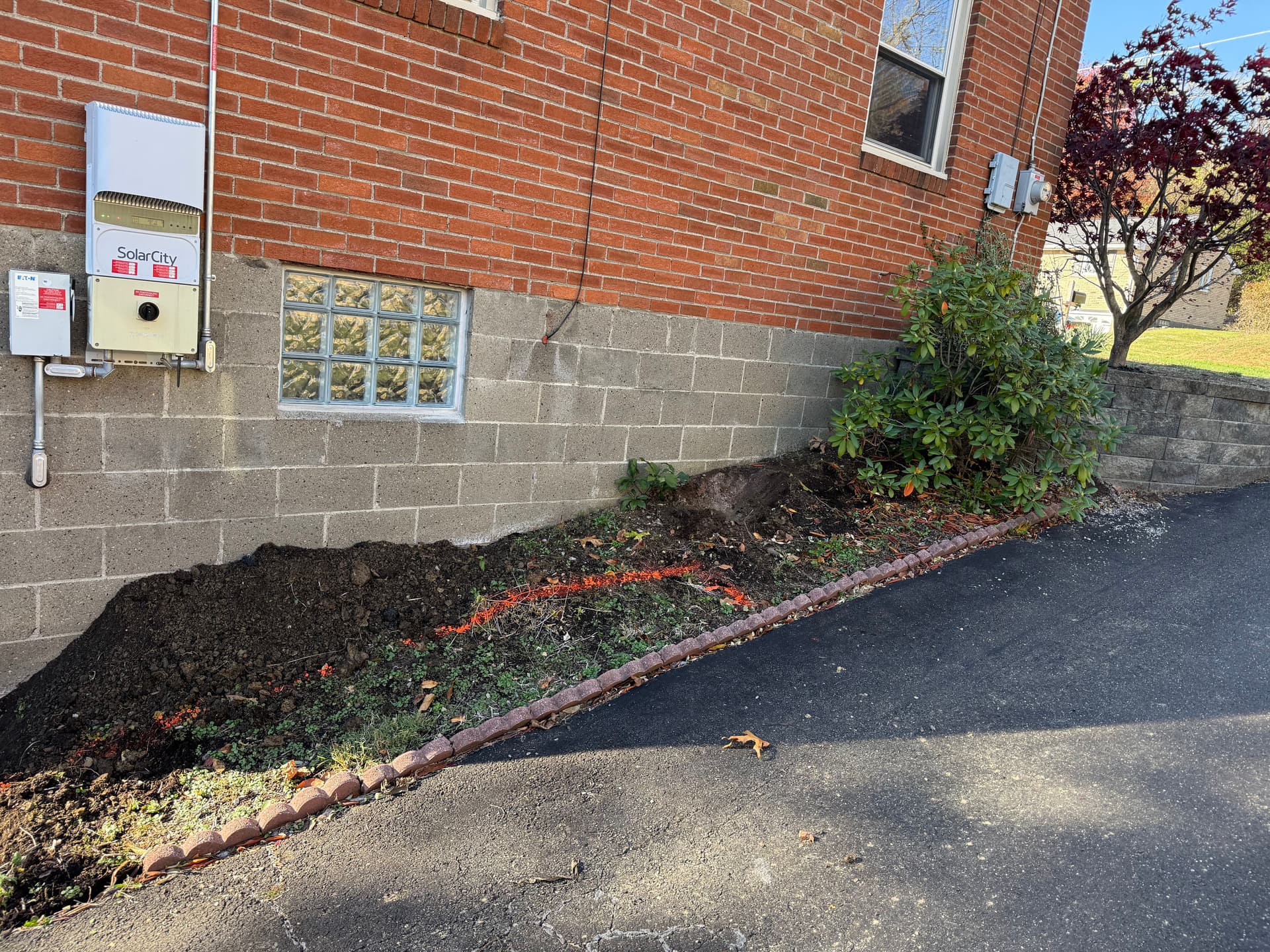 Gallery photos for Retaining Walls Revamp Your Driveway: Image #3