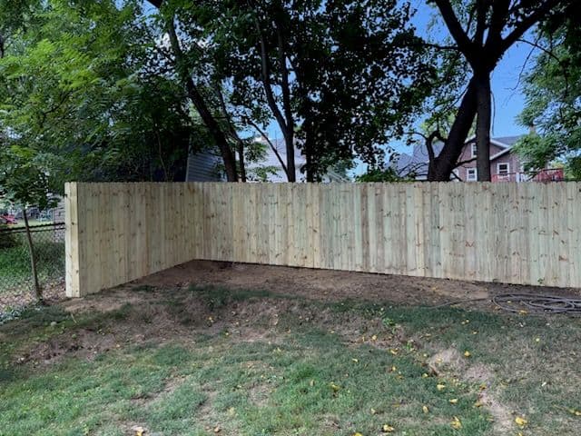 Gallery photos for Upgrade your Shaler yard with a new wooden fence: Image #1
