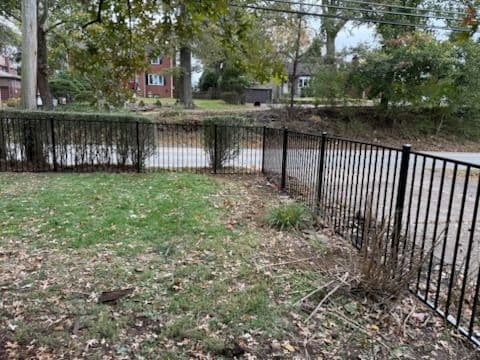 Gallery photos for Stylish Black Aluminum Fence Installation: Image #1