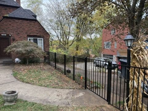 Gallery photos for Stylish Black Aluminum Fence Installation: Image #2