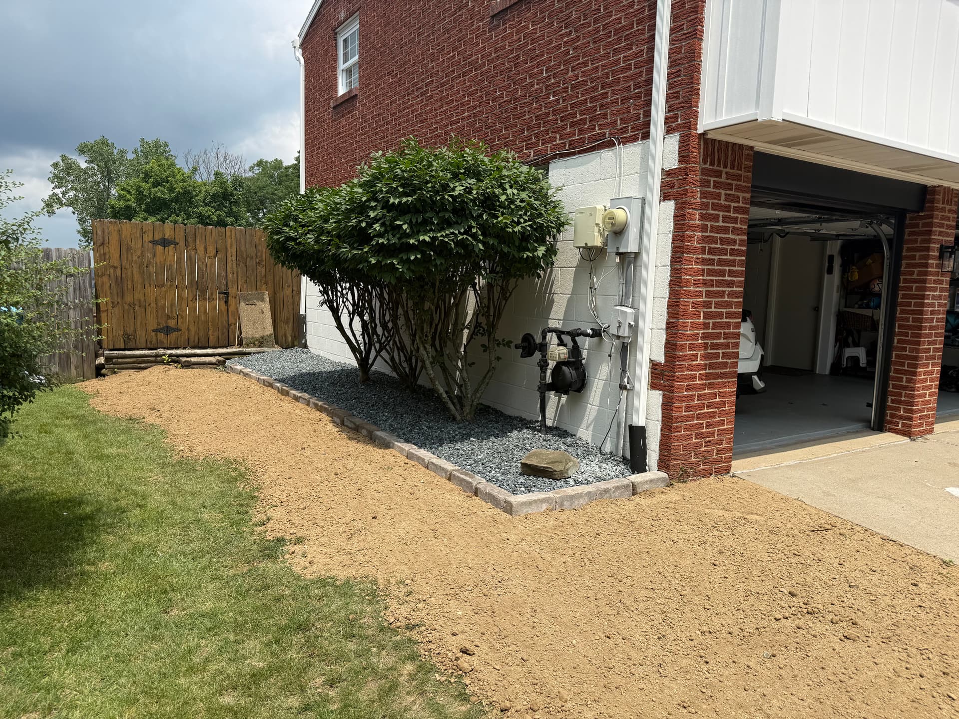 Gallery photos for Pittsburgh Landscape Overhaul Goes From Dated to Clean and Modern: Image #5