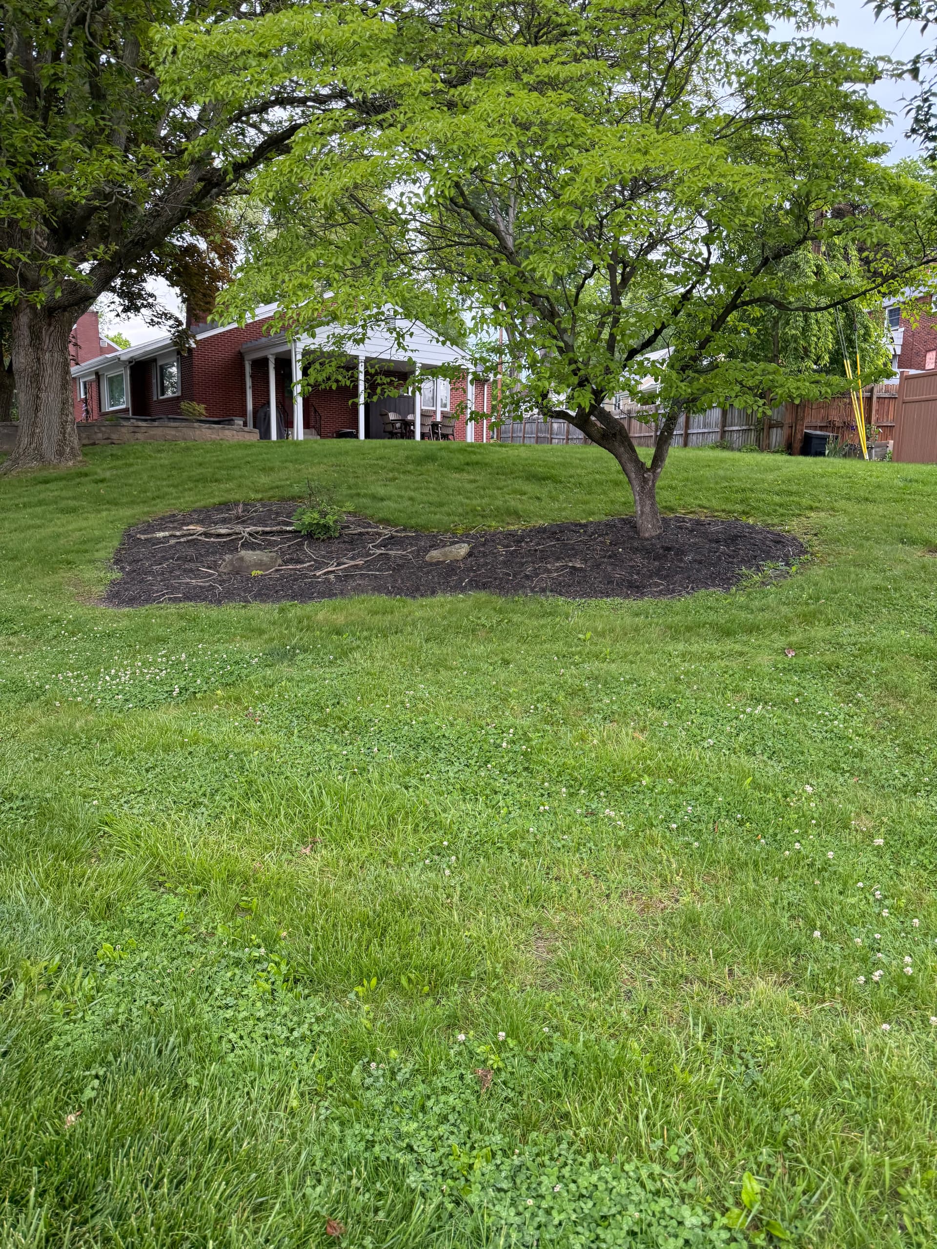 This Heart-Shaped Mulch Bed Is One of Our Favorites image