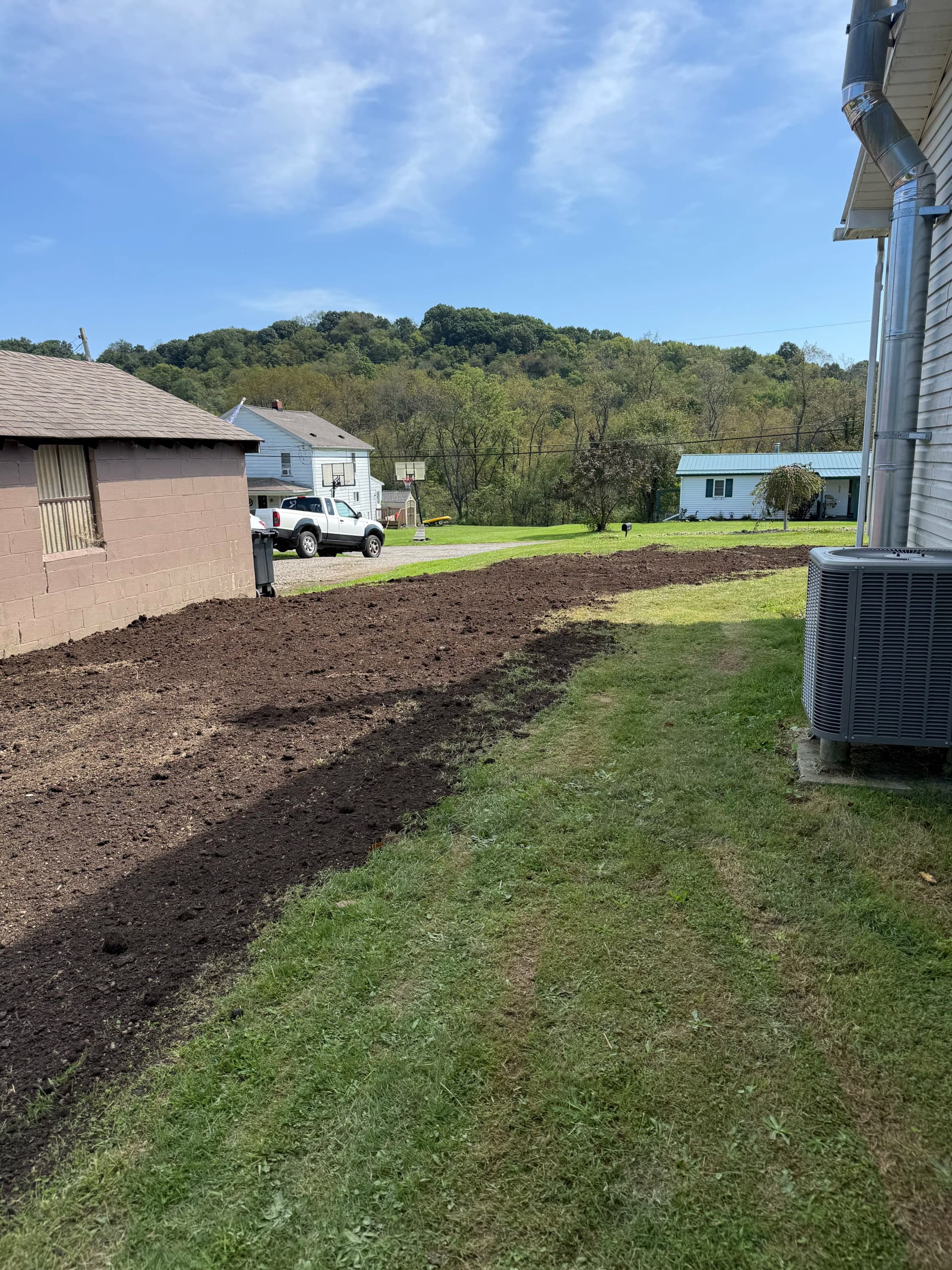 Gallery photos for Gravel Driveway Install, Parking Expansion and Lawn Grading Done Right: Image #2