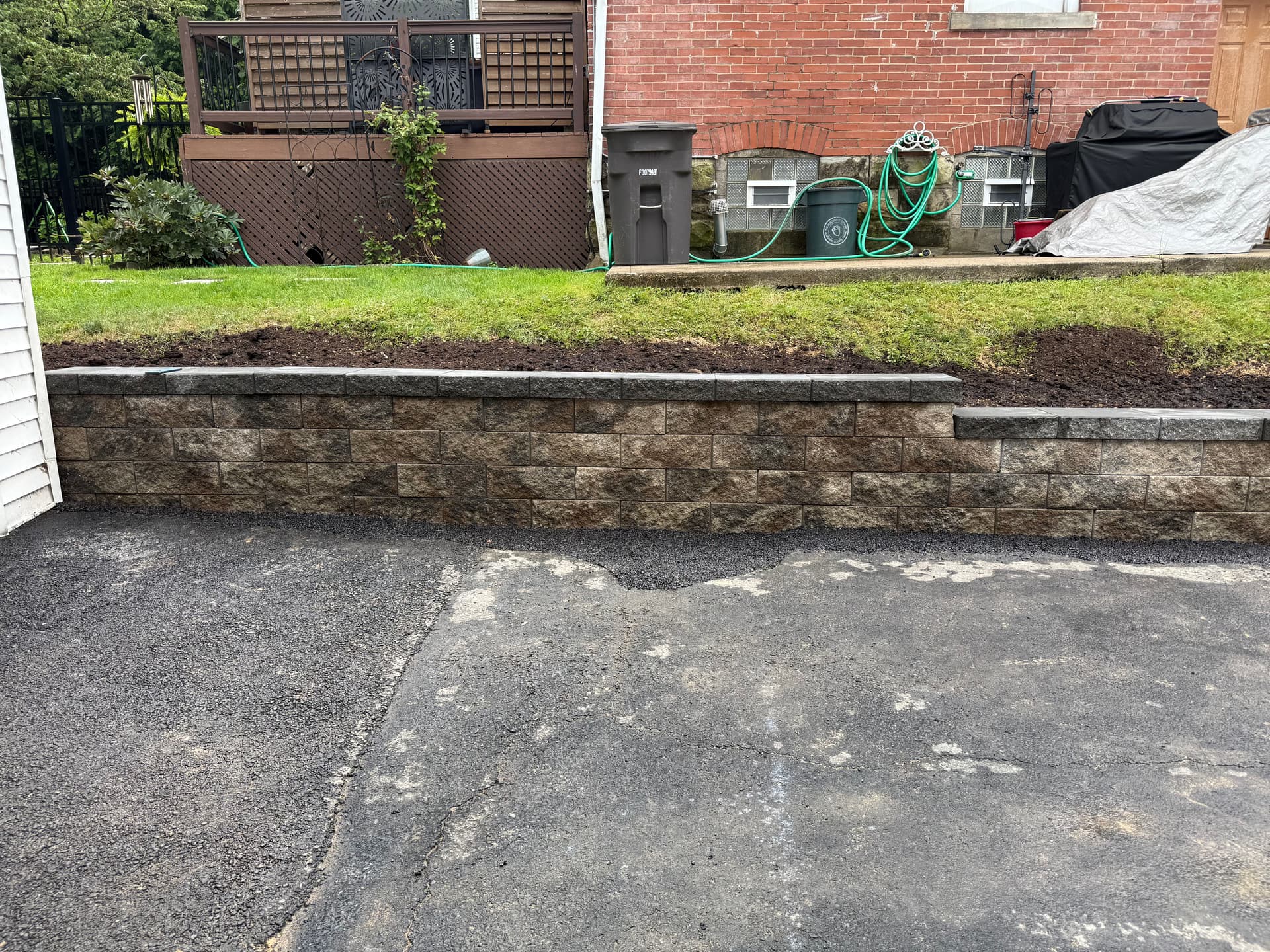 Gallery photos for Old Concrete Retaining Wall Replaced With Versa-Lok Block: Image #3